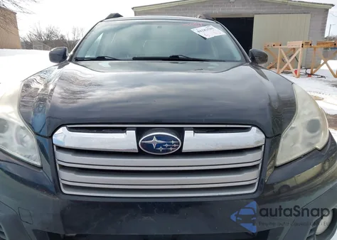 2013 Subaru Outback 2.5I Premium z USA, uszkodzony, nr VIN 4S4BRCGC4D3284622